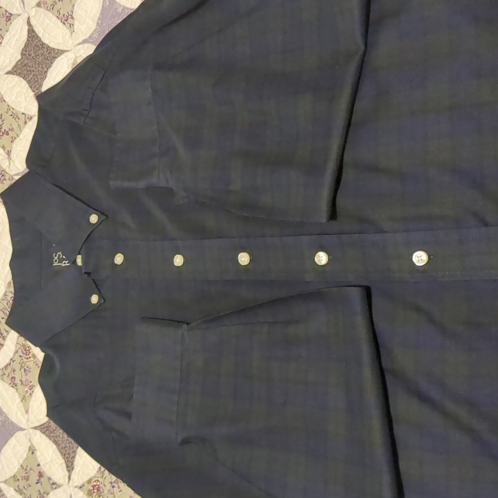 Jos A Bank Traveler's Collection Shirt